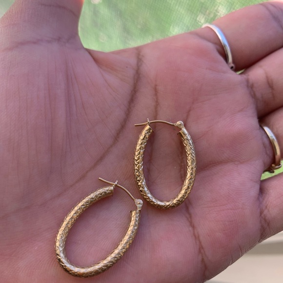 14kt Gold Oval Shaped Etched Design Hoops - Picture 3 of 7